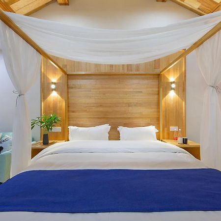 Tingjian Musu Private Soup Design Homestay - South Gate Of Wuzhen Xizha Scenic Area Тунсян Экстерьер фото