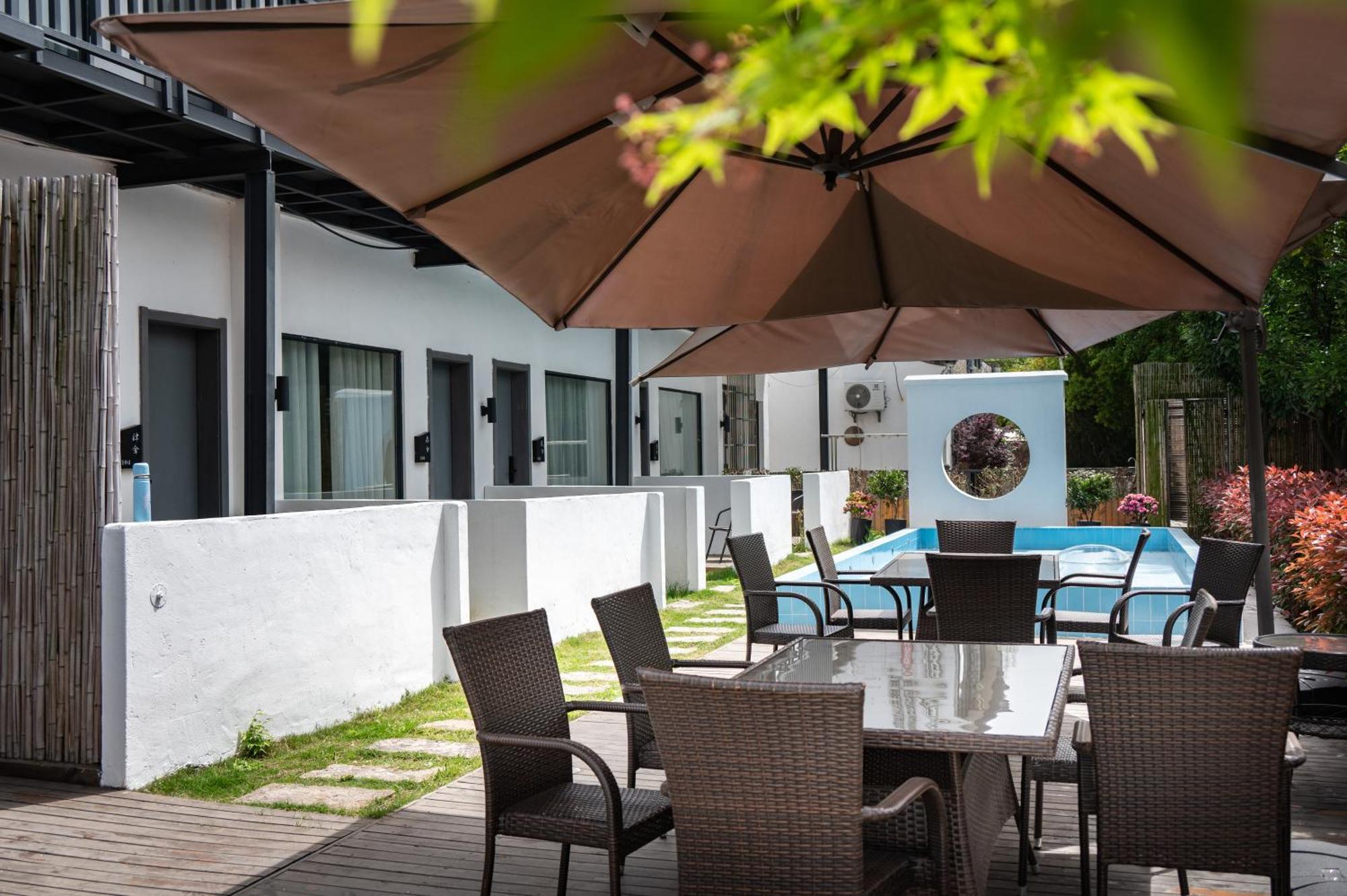 Tingjian Musu Private Soup Design Homestay - South Gate Of Wuzhen Xizha Scenic Area Тунсян Экстерьер фото