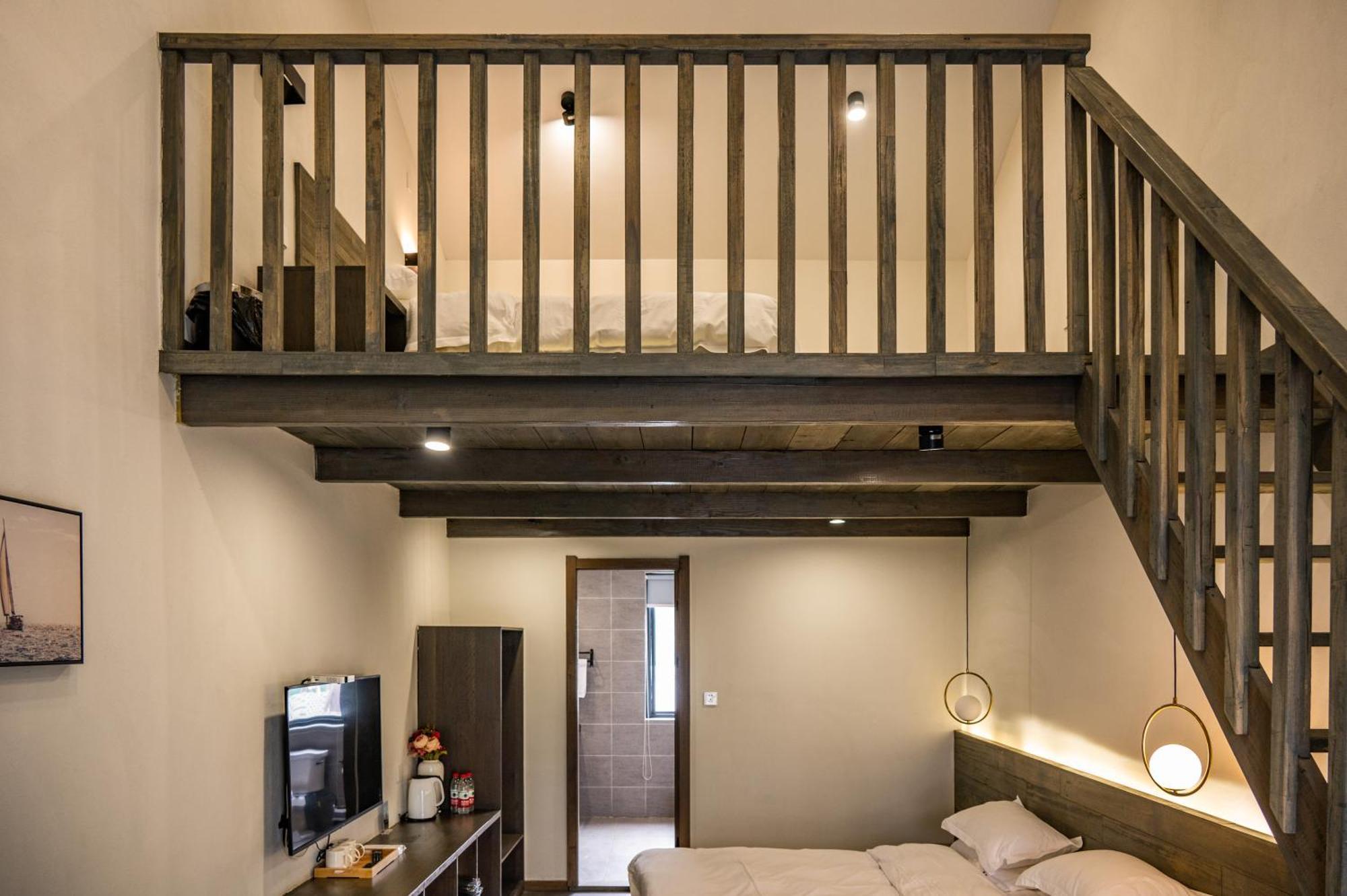 Tingjian Musu Private Soup Design Homestay - South Gate Of Wuzhen Xizha Scenic Area Тунсян Экстерьер фото