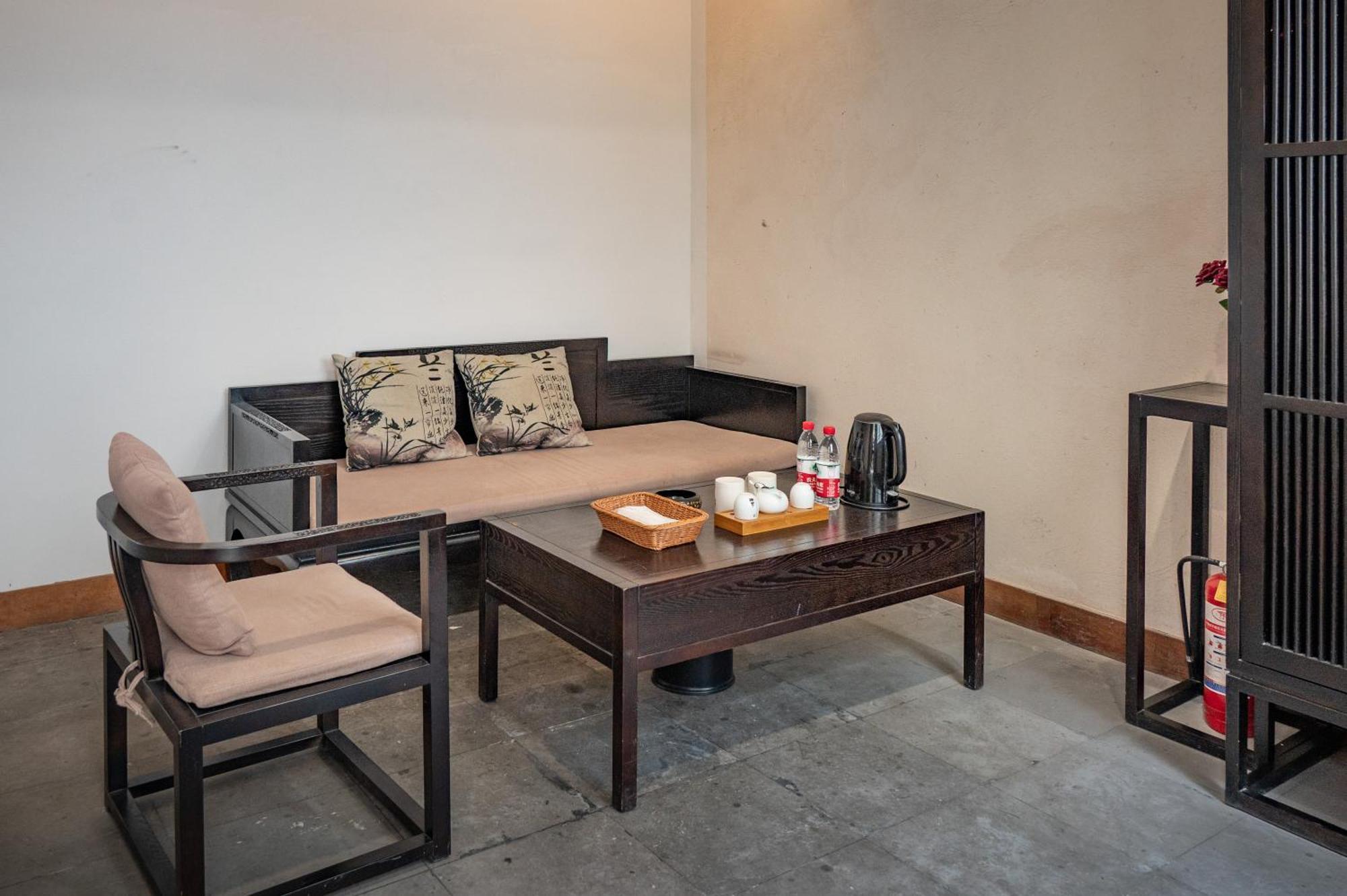 Tingjian Musu Private Soup Design Homestay - South Gate Of Wuzhen Xizha Scenic Area Тунсян Экстерьер фото