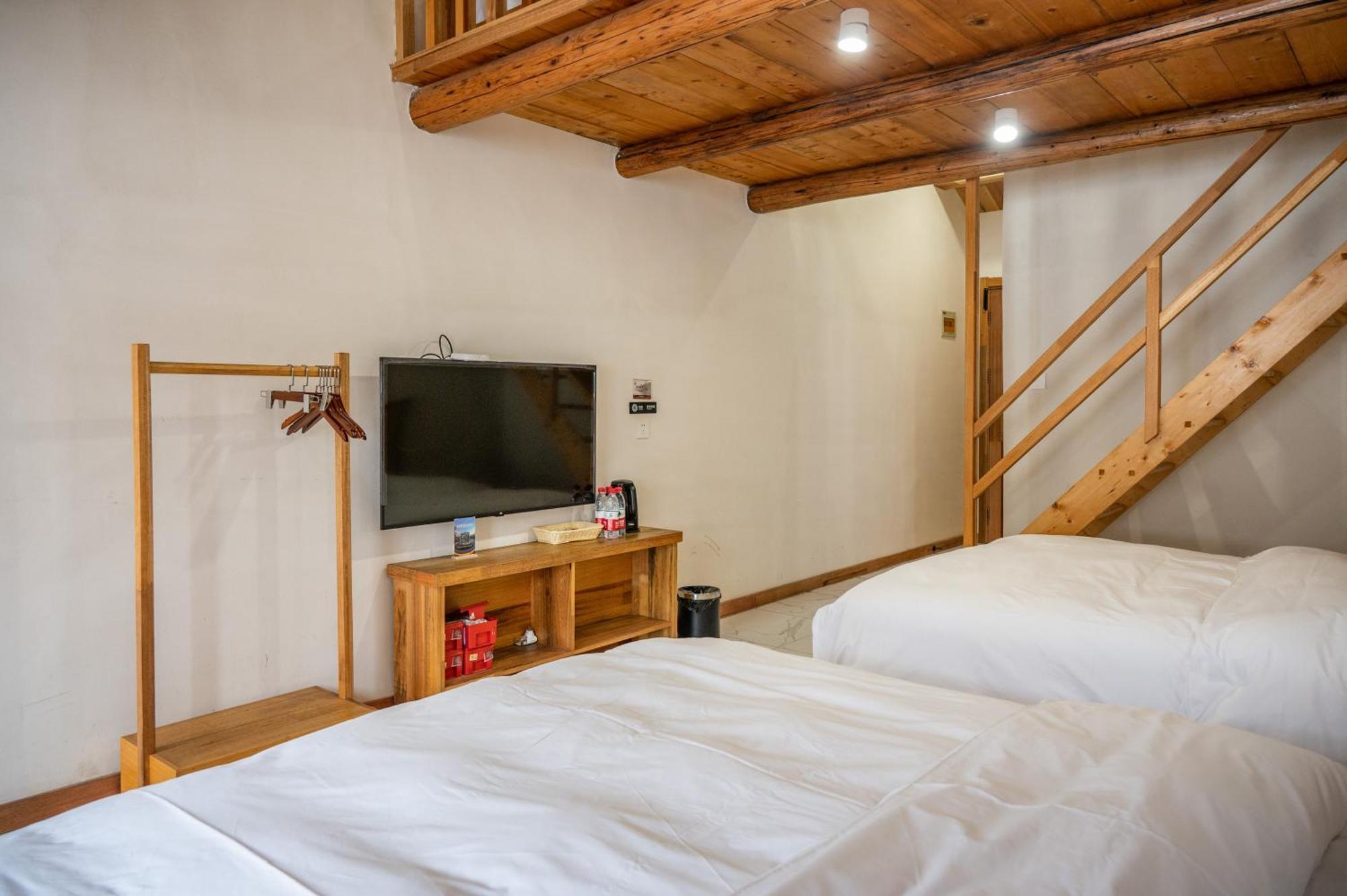 Tingjian Musu Private Soup Design Homestay - South Gate Of Wuzhen Xizha Scenic Area Тунсян Экстерьер фото
