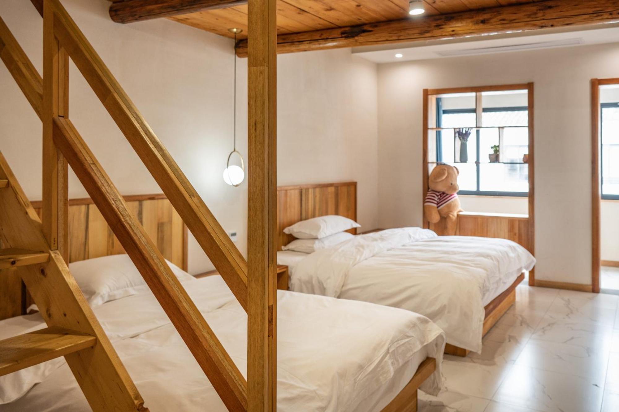 Tingjian Musu Private Soup Design Homestay - South Gate Of Wuzhen Xizha Scenic Area Тунсян Экстерьер фото